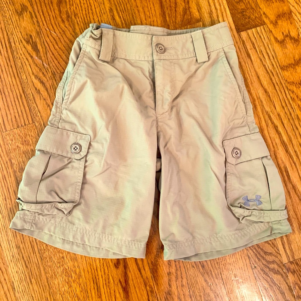 Boys under armor cargo shorts